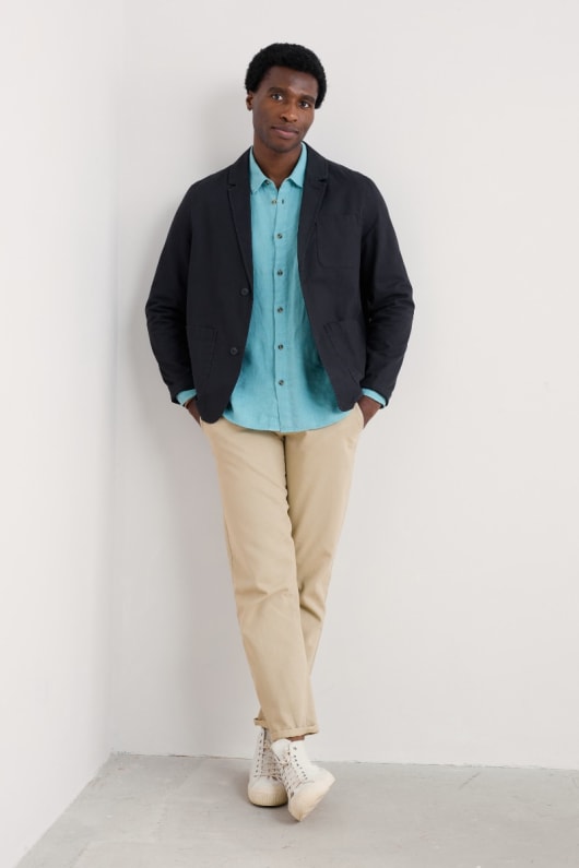 los hombres towen de algodón orgánico blazer