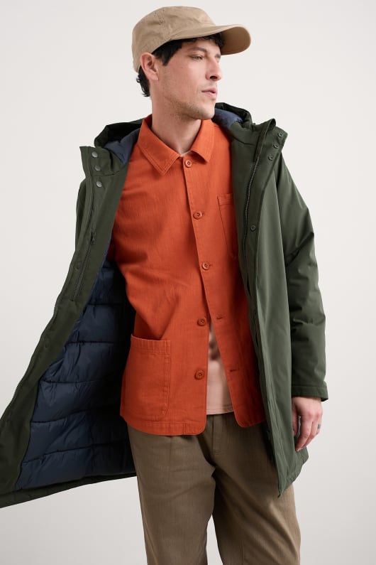 los hombres de la trasluchada collar de la capa impermeable
