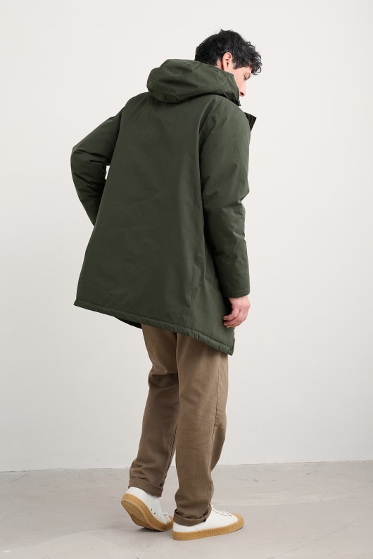 los hombres de la trasluchada collar de la capa impermeable