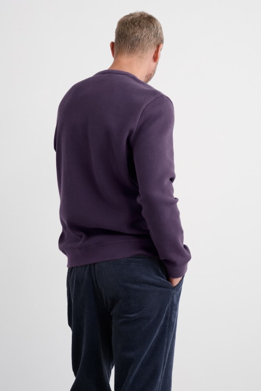 los hombres del bergantín henley top en algodón orgánico