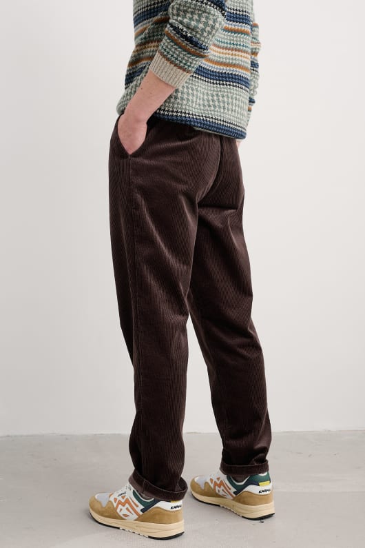 los hombres yeoman relajado cónica cordón pantalones