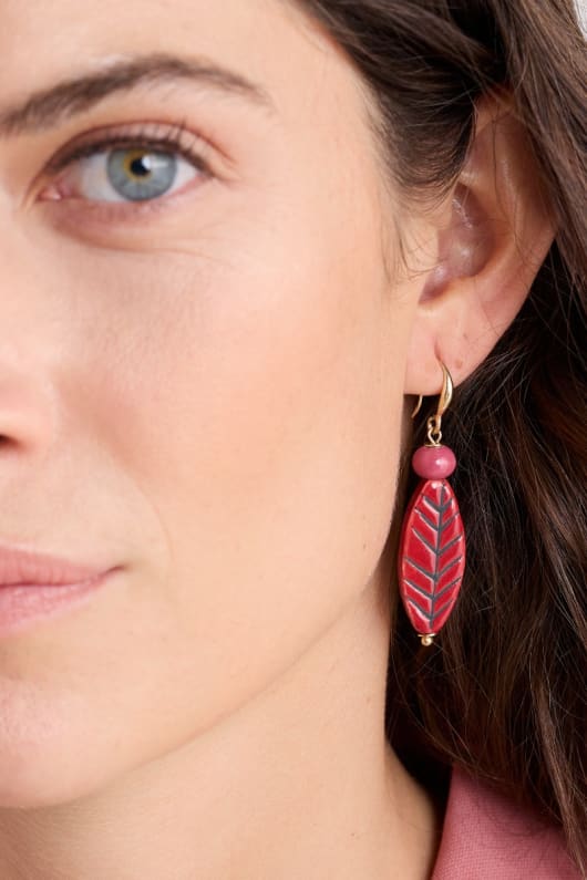 encantador de cerámica de la hoja de aretes