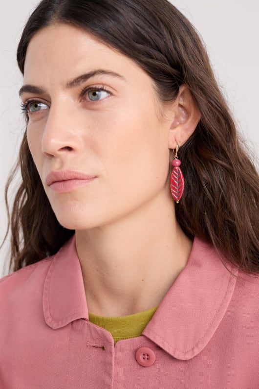 encantador de cerámica de la hoja de aretes